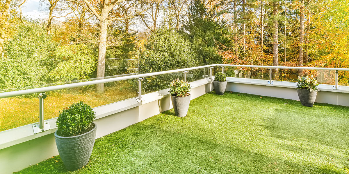 faux-tapis-d-herbe-extérieur