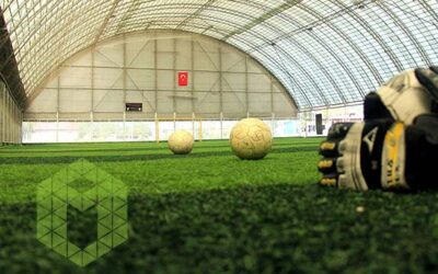 Comment devrait être la construction en fer, le treillis métallique et l’installation de filet dans les terrains de football exterieur?